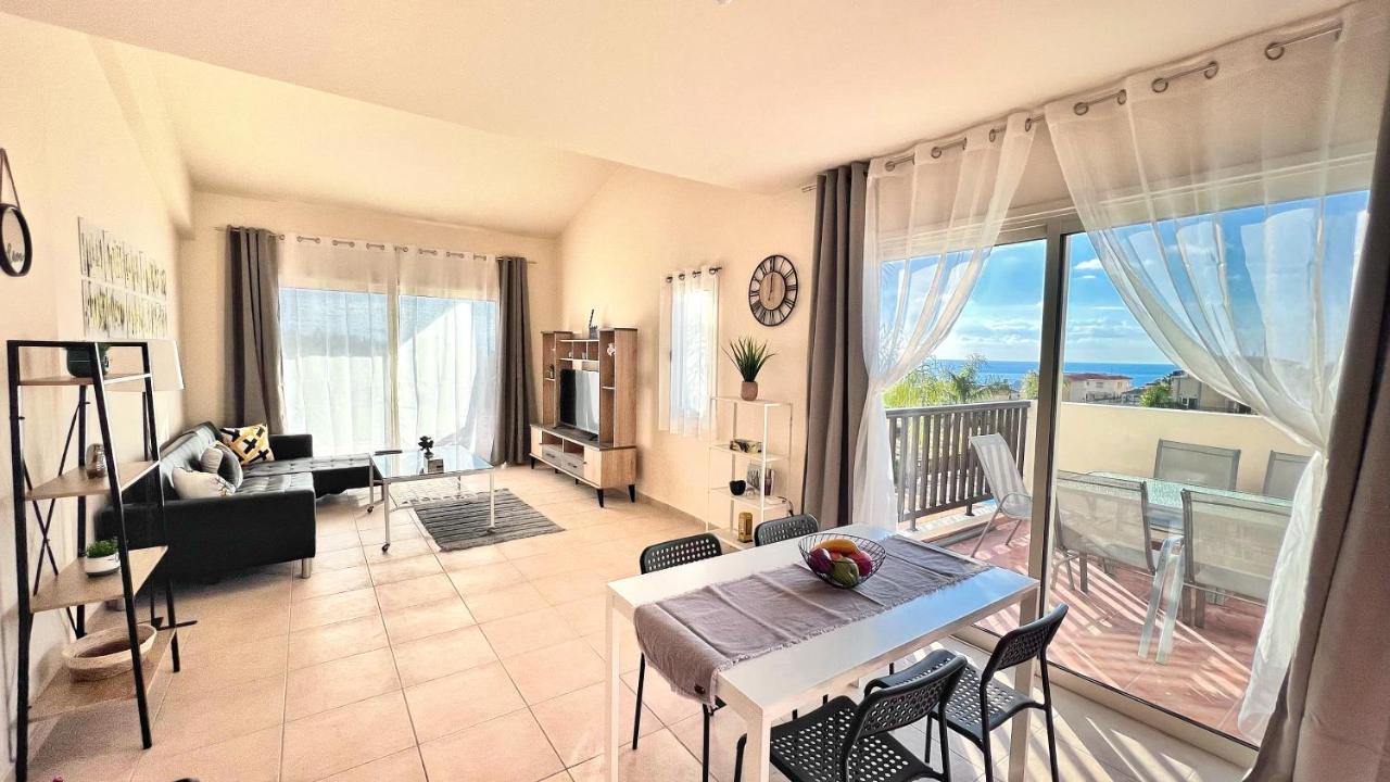 Melanos Sea View Apartment Paphos Exterior photo