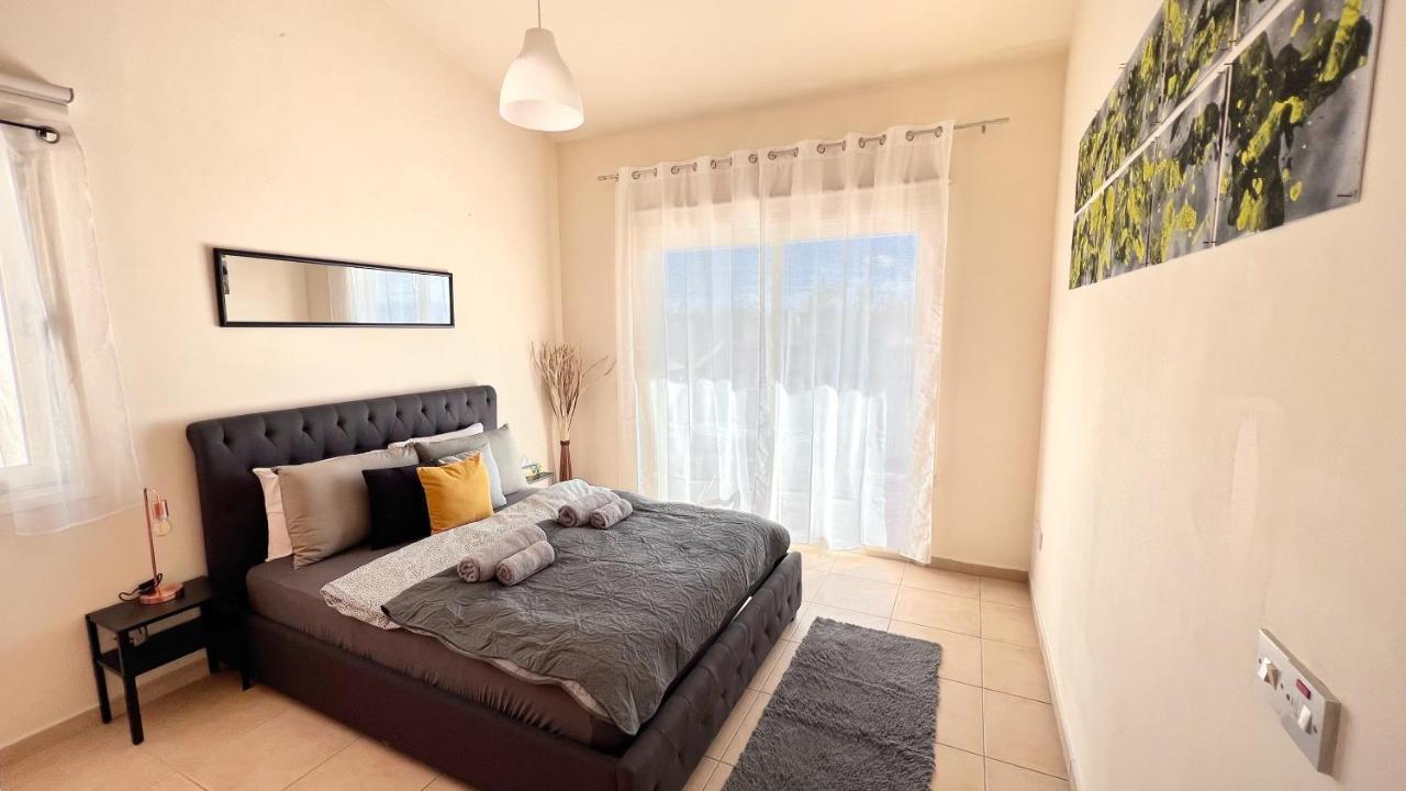 Melanos Sea View Apartment Paphos Exterior photo